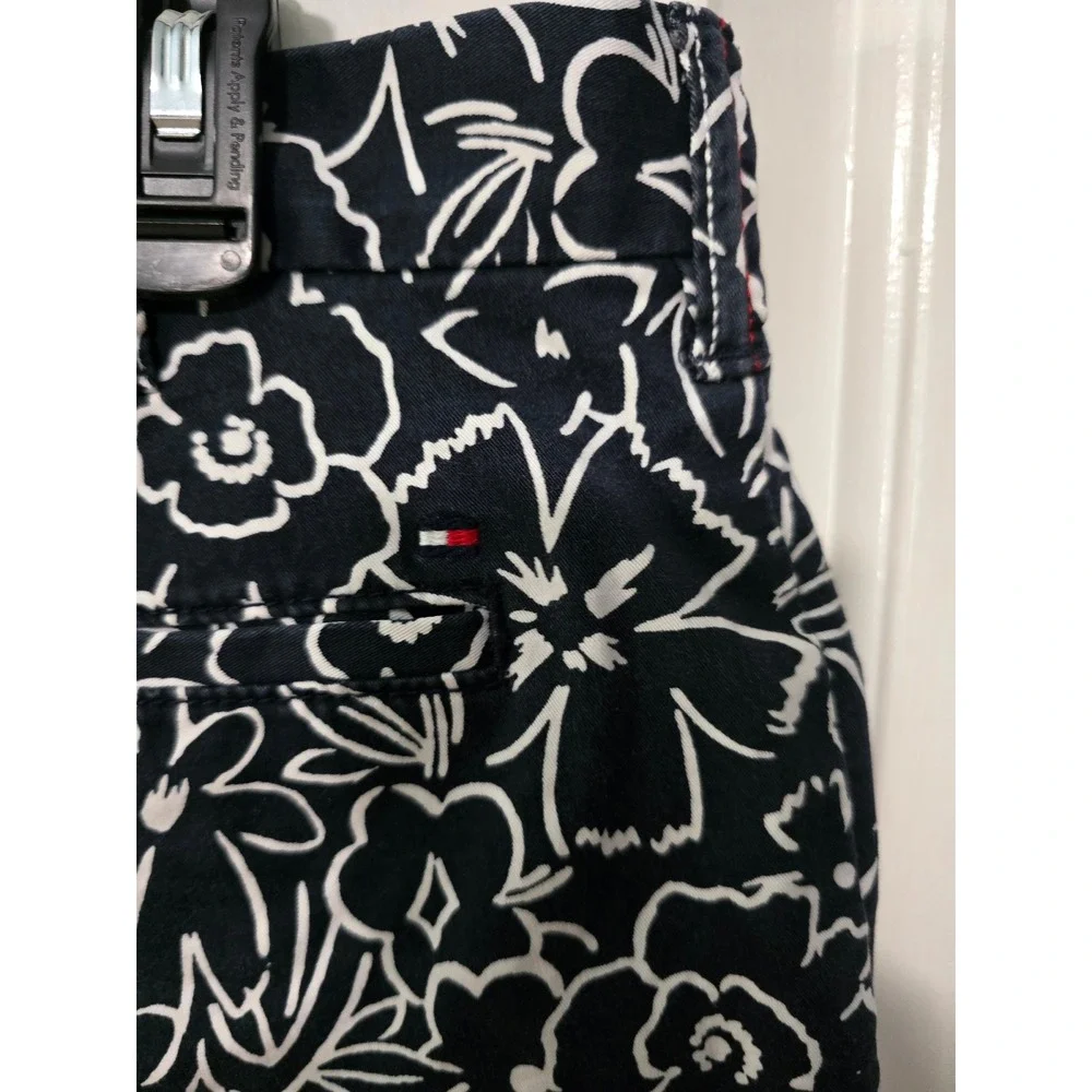 Tommy Hilfiger Mens Floral Chino Shorts Navy Blue White Print Size 36 Summer